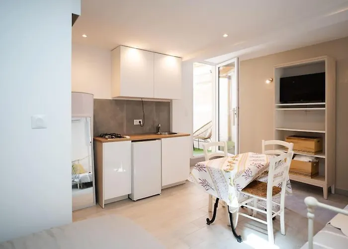 L'ile Verte A Apartment